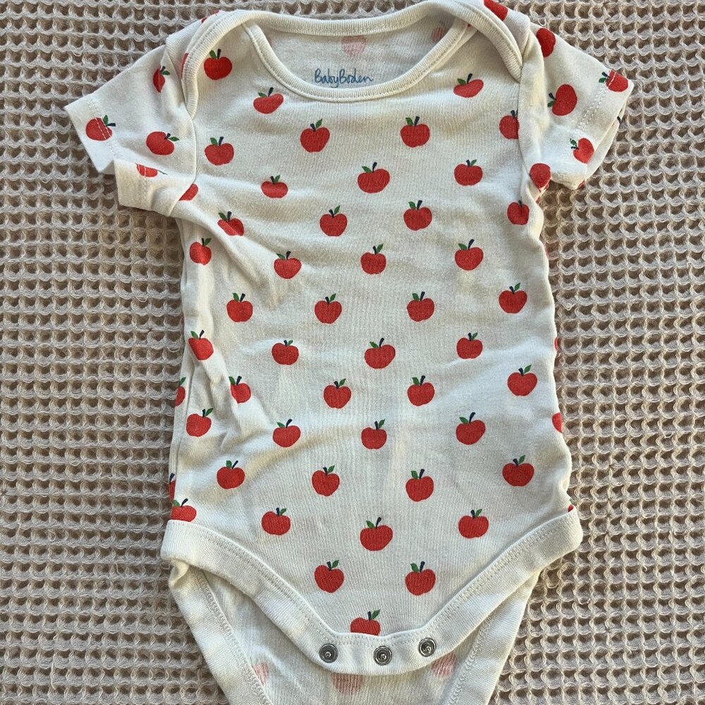 Baby Boden onesie 3-6Mo white with apples pattern